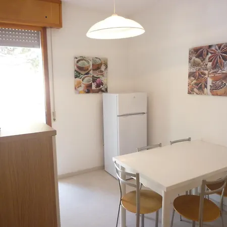 Apartment Lara *