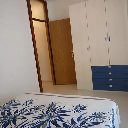 Lara Apartment